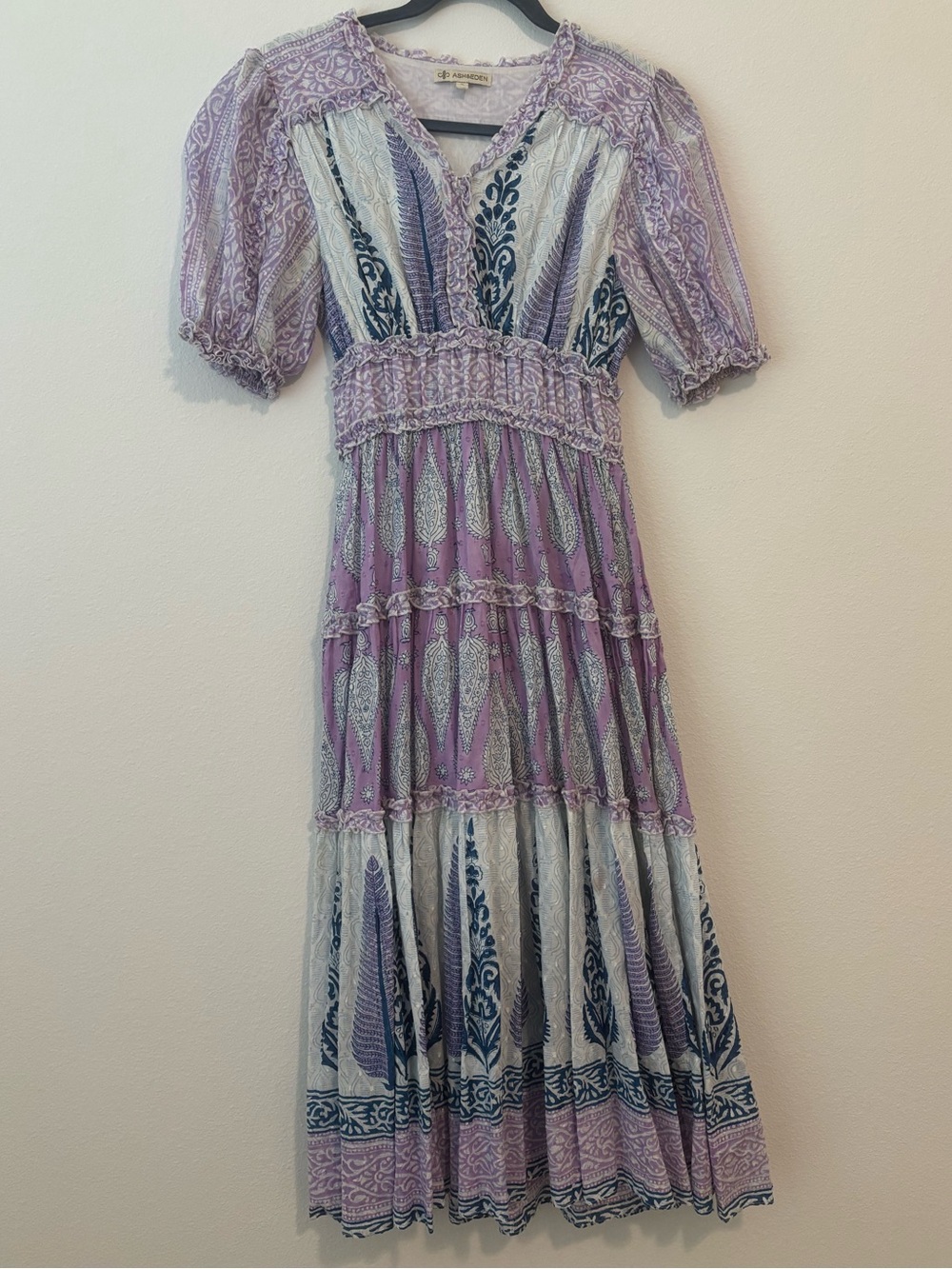 Ash & Eden AANIA V‑Neck Block Print Midi Dress Lavender Blue Small NWOT